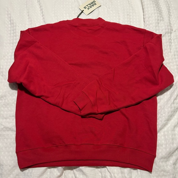 Daily Drills V-Day Oversized Fleece Vintage Crew - Red w/ Vday Patch M/L NWT - Picture 3 of 11